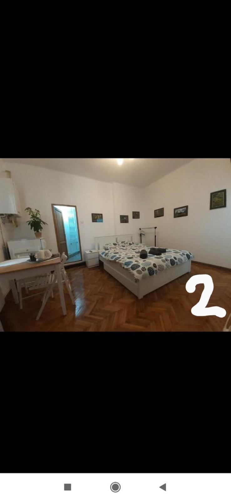 Central Studio In Historic Center Braşov Esterno foto
