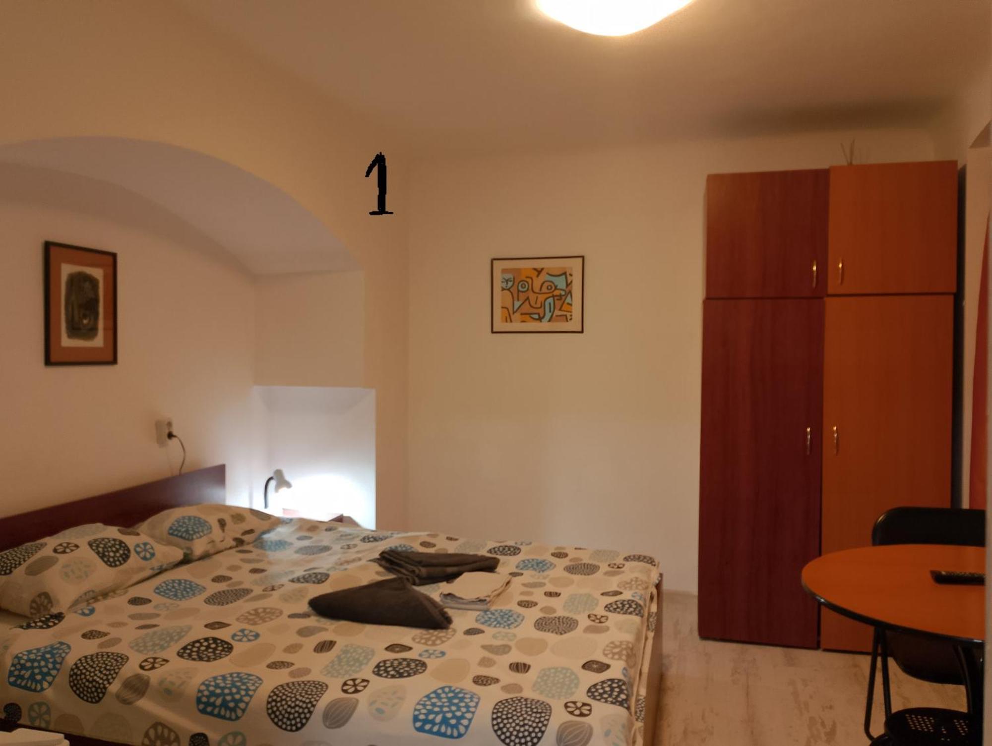 Central Studio In Historic Center Braşov Esterno foto