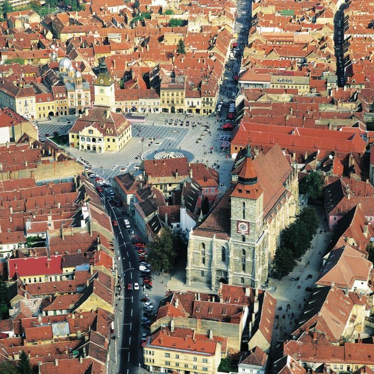 Central Studio In Historic Center Braşov Esterno foto